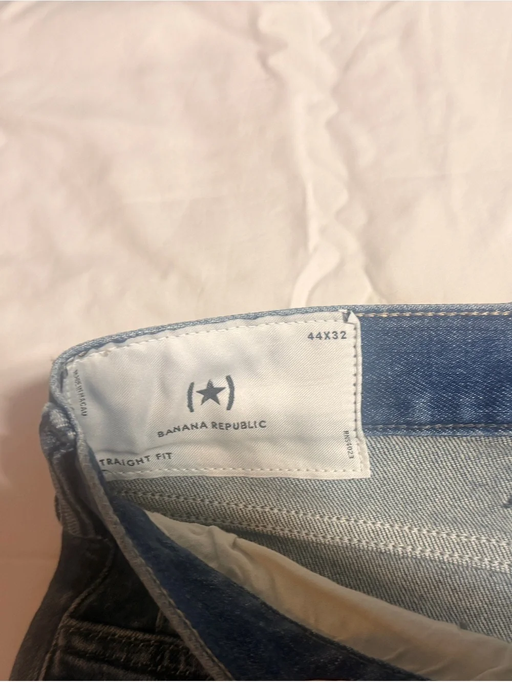 NWT Banana Republic Men’s Jeans Blue Size 44x32 Straight Fit Mid Rise
